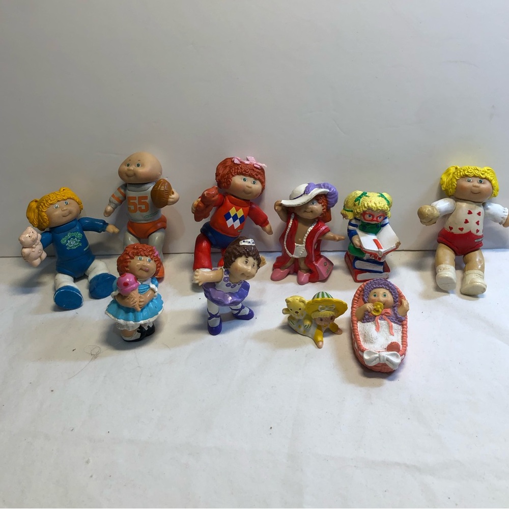 Lot Of 10 Vintage Cabbage Patch Figures 1984 Baby Football Bookworm Icecream
